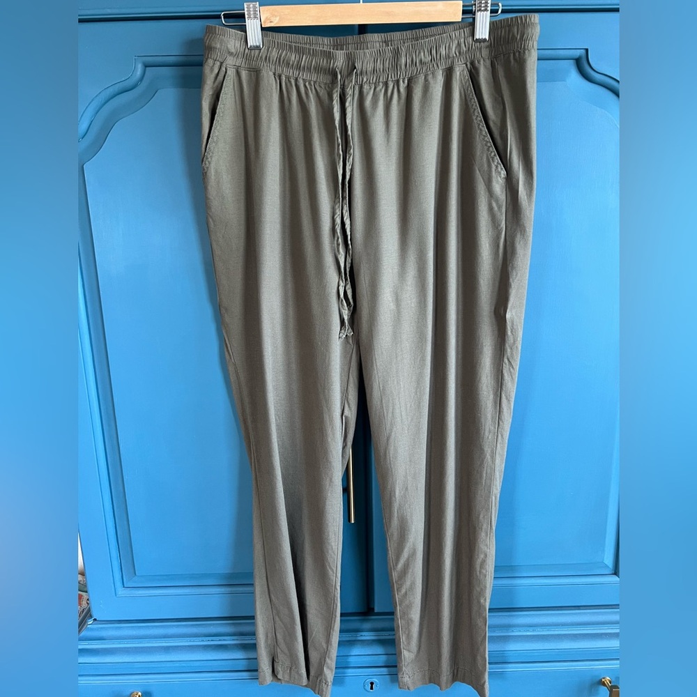Women’s jogger/slim Pull on Pant